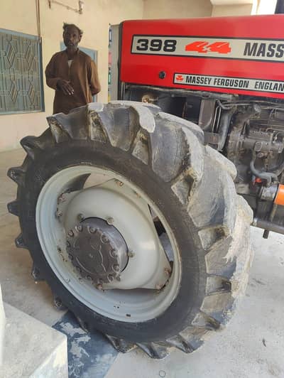 Massey Ferguson 398 in amazing condition
