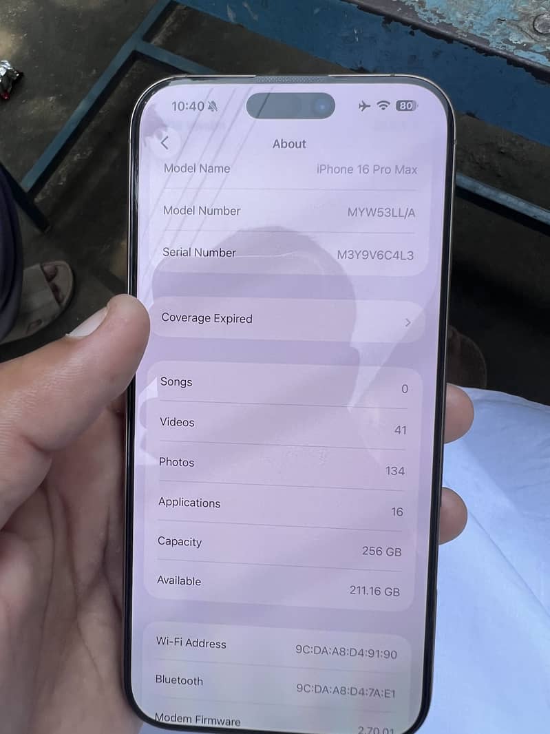 Apple iPhone 16 Pro Max 1