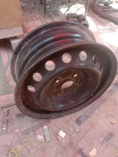 Tyre wheel rim