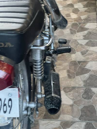 Akrapovic Exhaust sound + Base