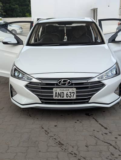 Hyundai Elantra 2023