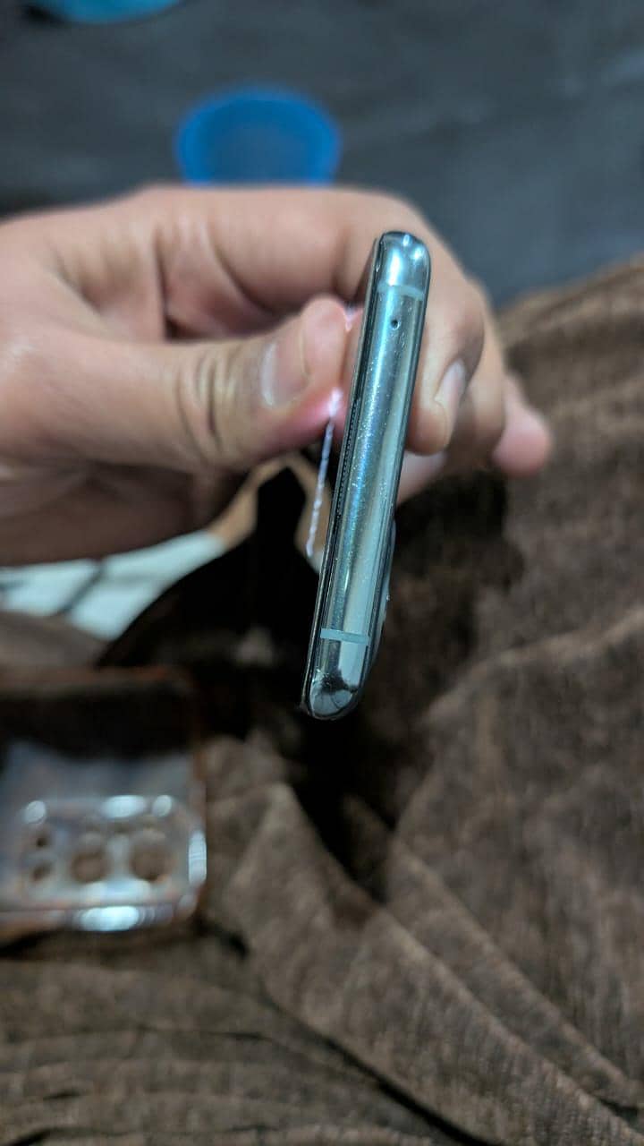 One Plus 9 Pro 6