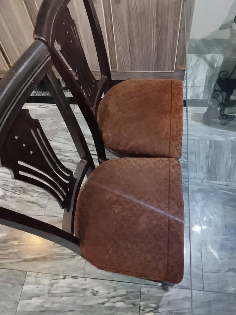 Dining Table 0
