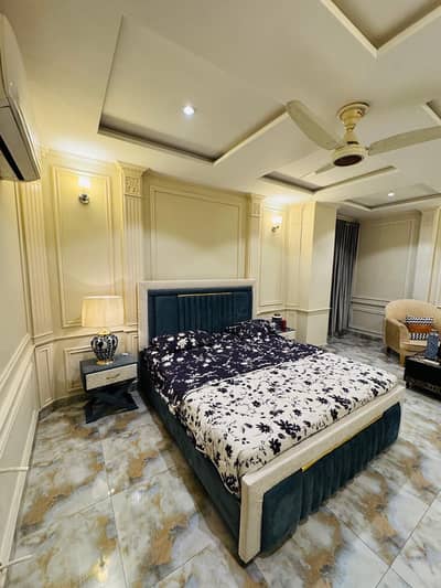 3 Bed Apartment For Sale At Reasonable Price Facing Park