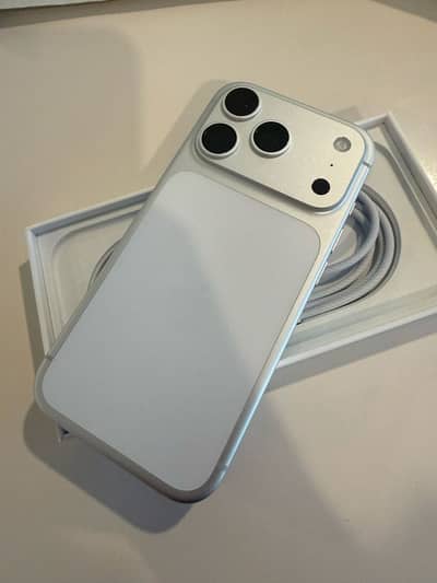 Apple iPhone 17 Pro Max Jv