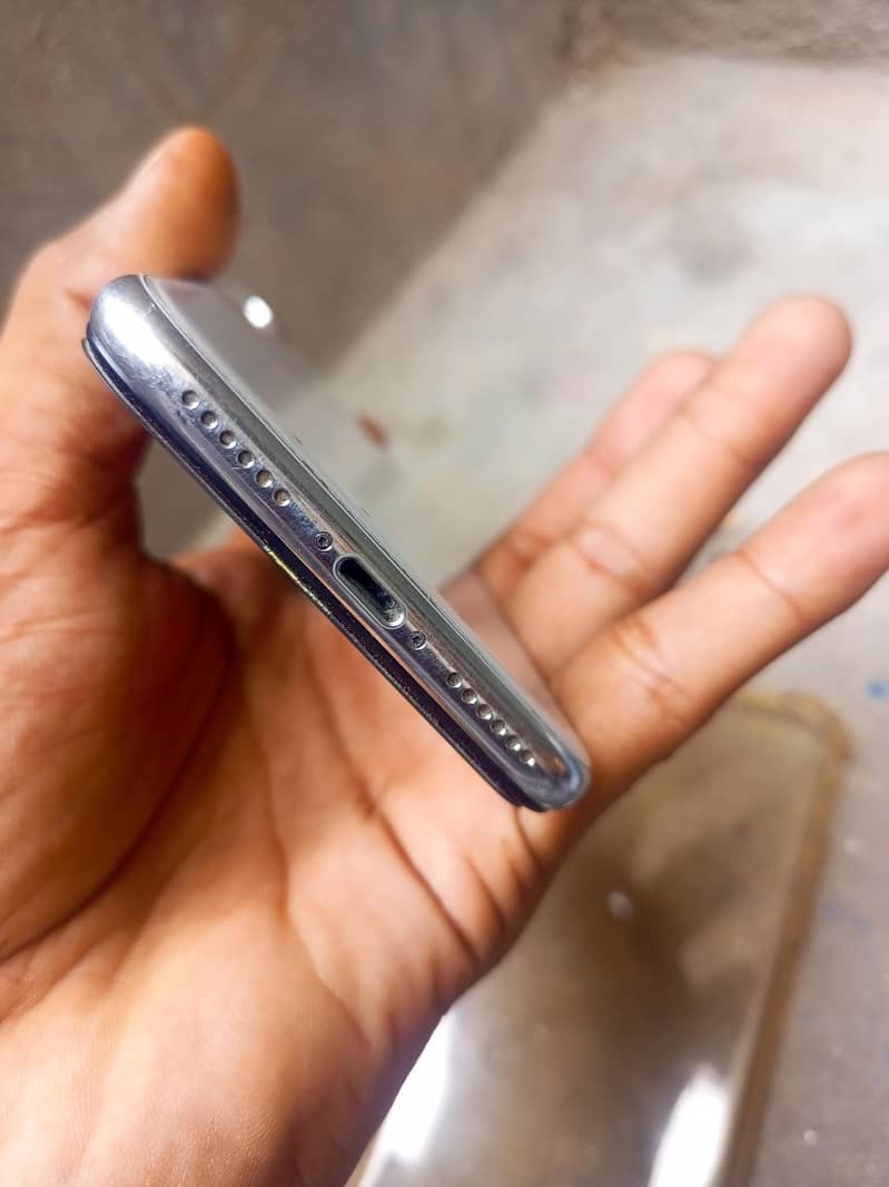 Apple iPhone X 2