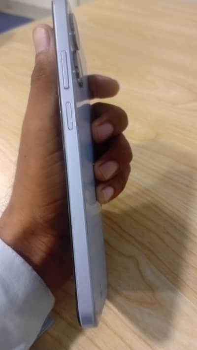 Realme Note 60