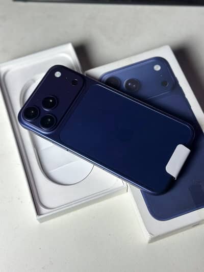 Apple iPhone 17 Pro Max Dummy