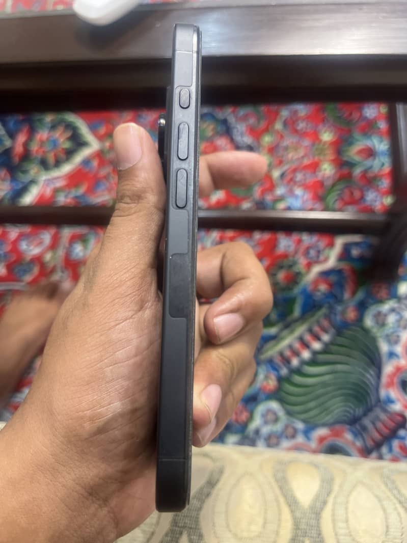 Iphone 15pro jv 1