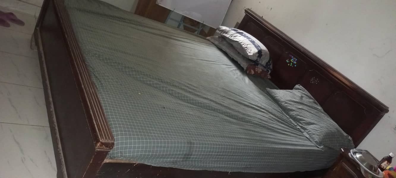 bed set with dressing,divider 0