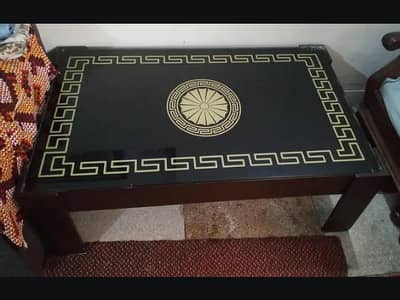 table used acchi condition mein