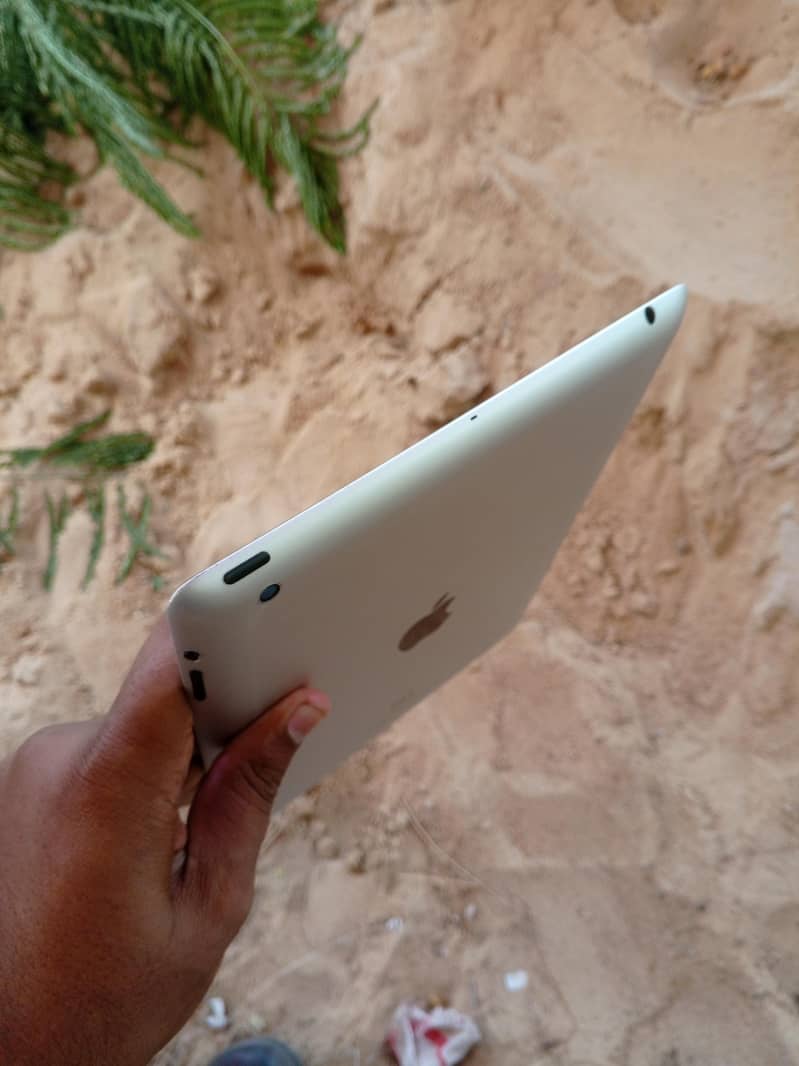 Apple ipad 4th 1