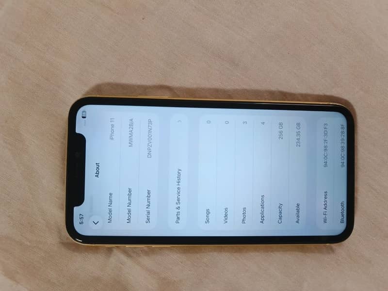 Apple iPhone 11 7