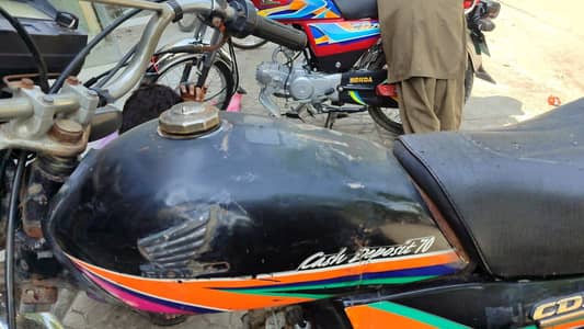 Honda CD70  excellent condition 03200009203