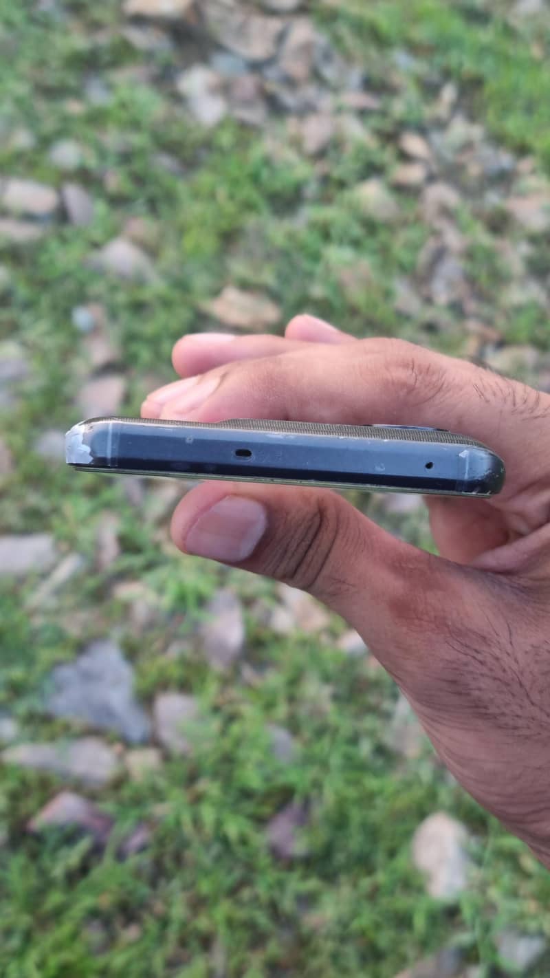 One Plus 10T 5
