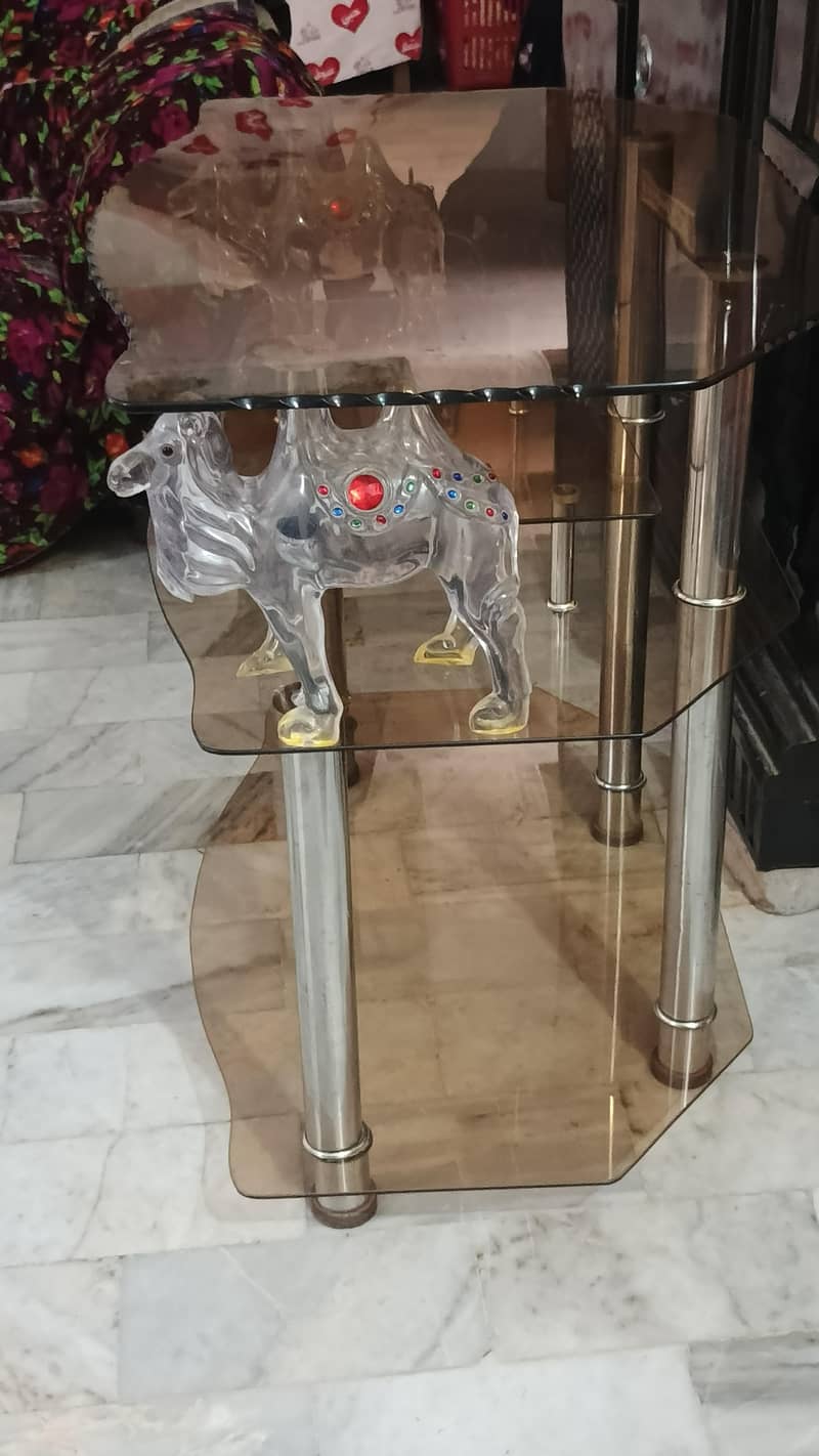 glass table 4