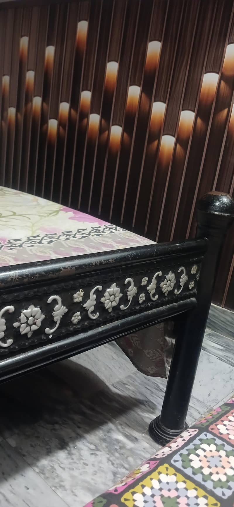 double iron bed 2