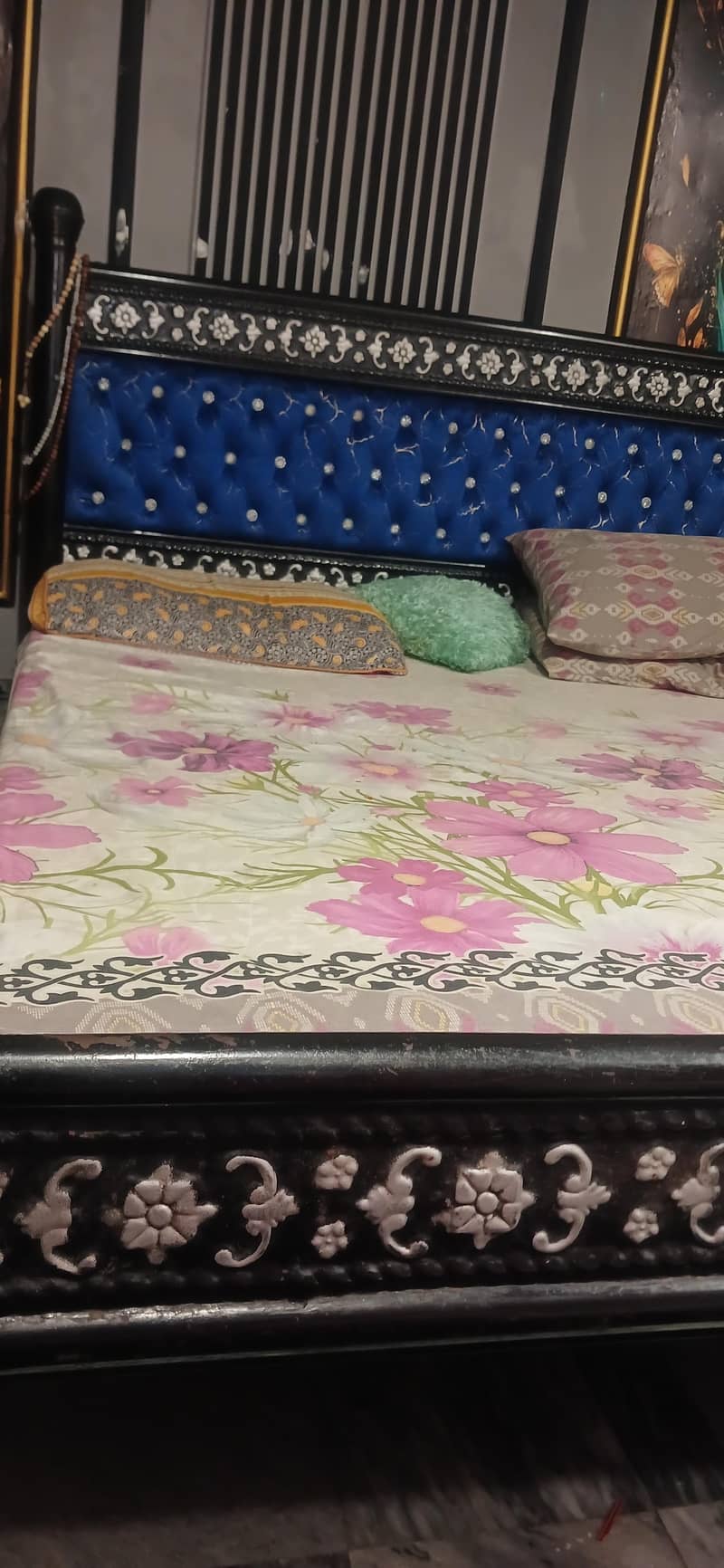 double iron bed 3