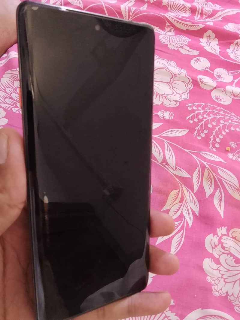 Tecno CAMON 40 Pro 1