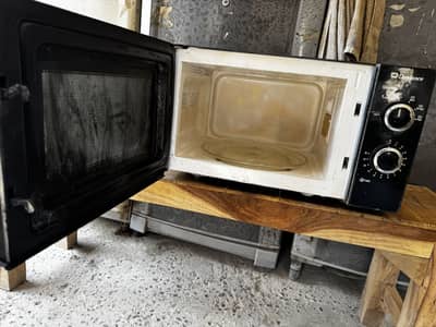 Dawlance Medium Size Geniune oven