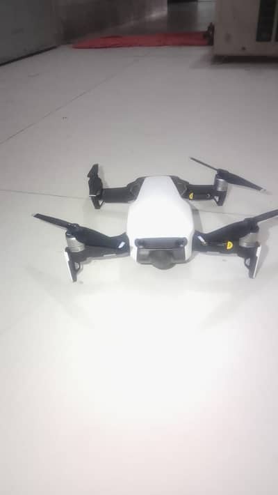 DJI Mavic Air 1 4K Drone (2 Original Batteries + Remote)⁠