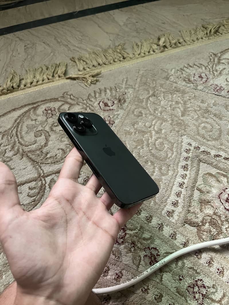 Apple iPhone 14 Pro 4