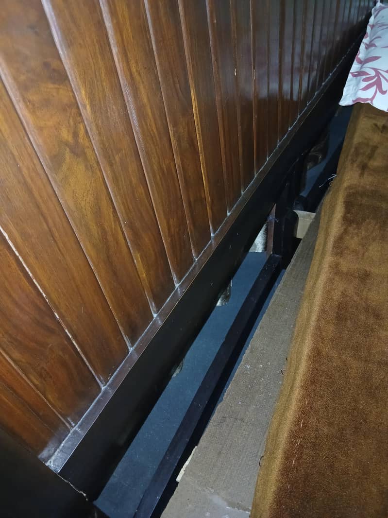 ڈبل بیڈ برائے فروخت 4