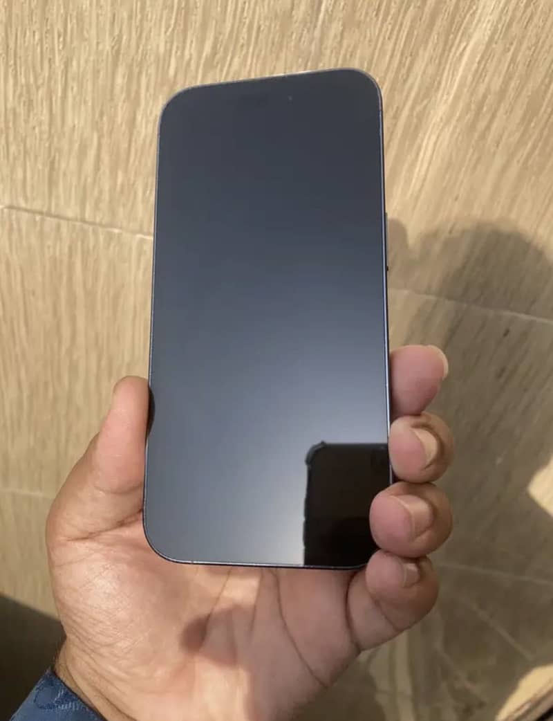 Apple iPhone 14 Pro 2