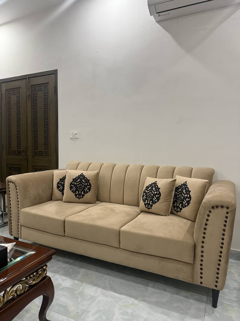 Sofa set 0