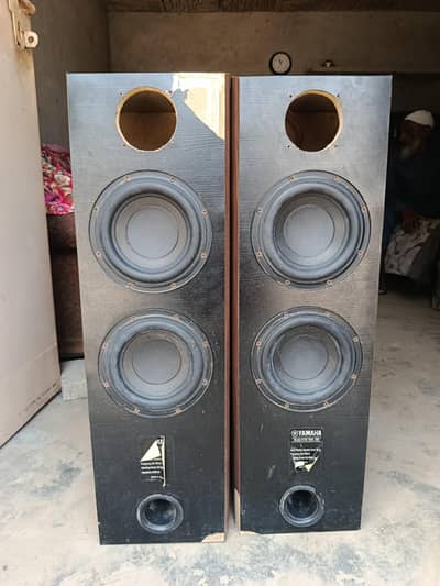 Yamaha speakers - life time warranty - bass bosters