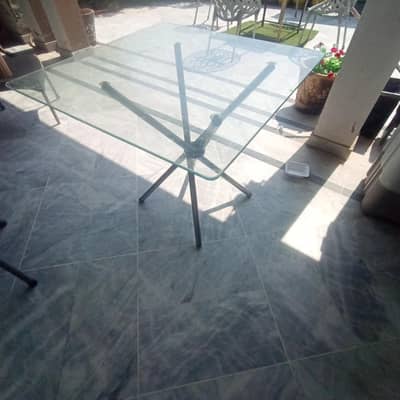 glass table with stand