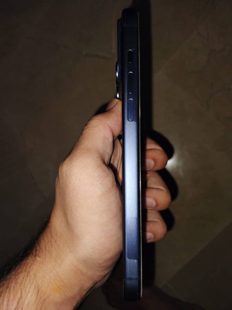 Apple iPhone 17 Pro Max 1