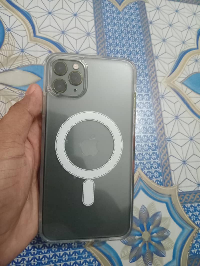 Apple iPhone 11 Pro Max 3