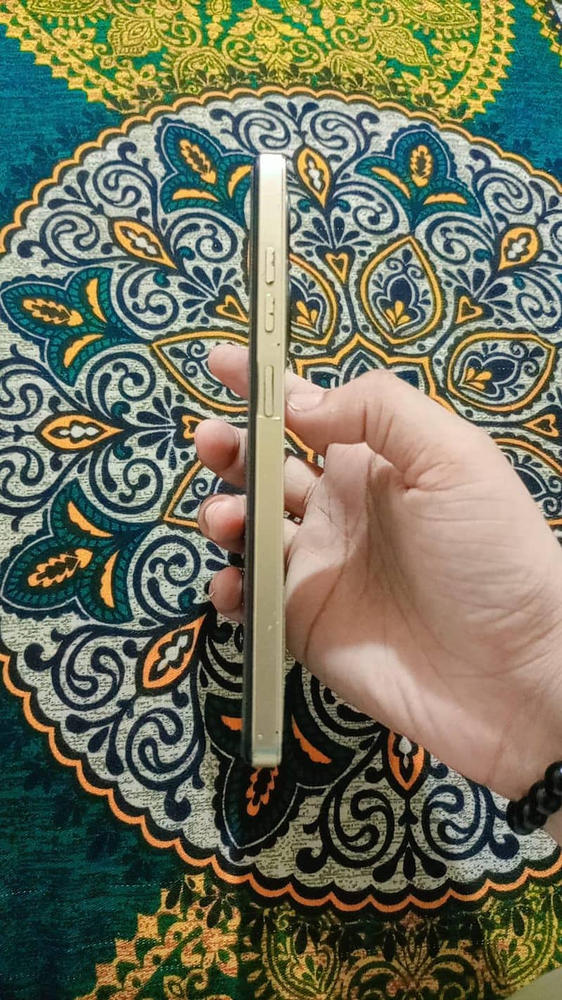 Tecno Spark 20C 3