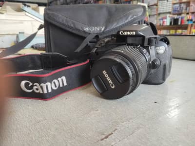 Canon EOS 700D DSLR Camera