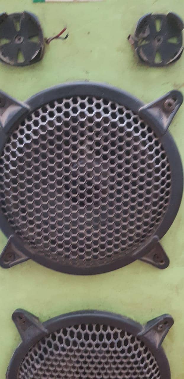speaker 0