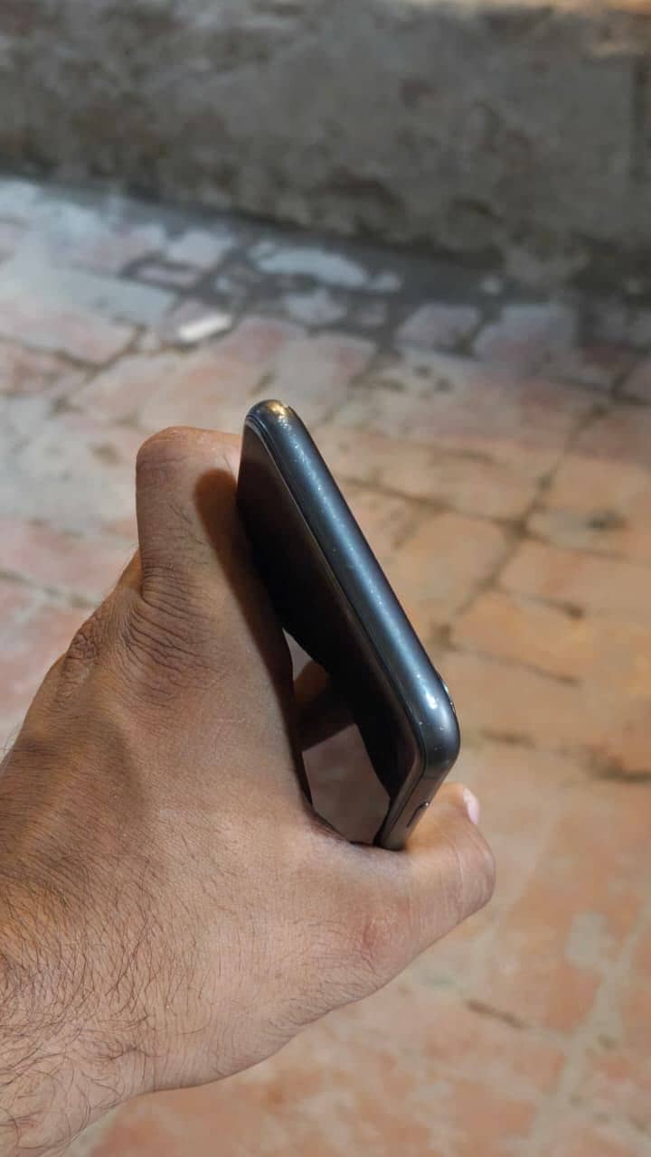 Apple iPhone 11 2