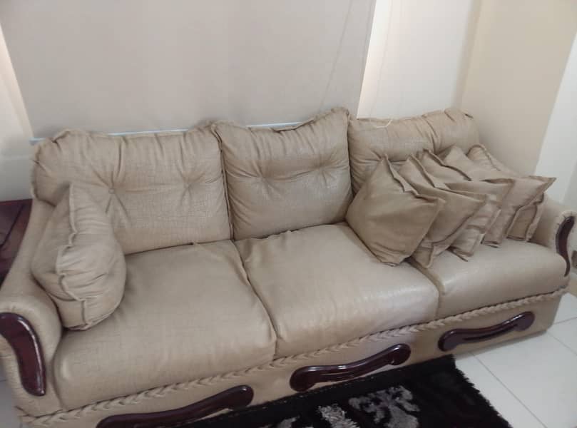 7seater sofa set 0