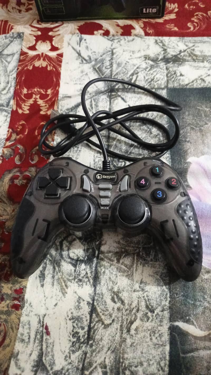 Game pad 0
