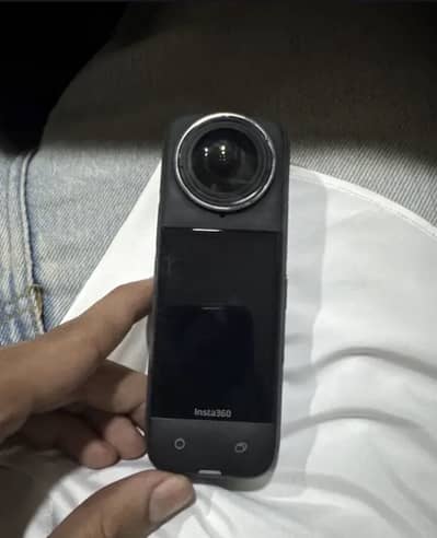 Insta360 x4