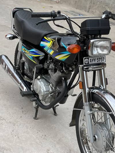 Honda CG 125 2025 03008068456