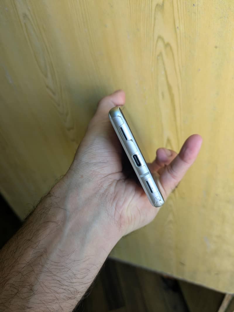 pixel 7a 4