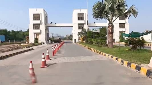 10 Marla Corner Transfer Free Plot For Sale in S. Homes Block