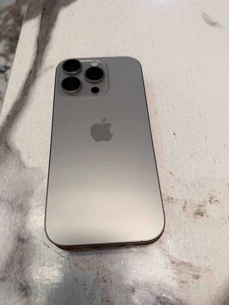 Apple iPhone 16 Pro 7
