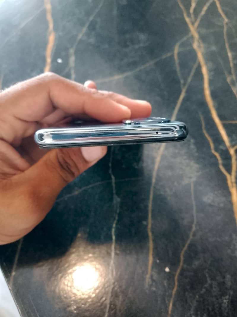 one plus n200 0