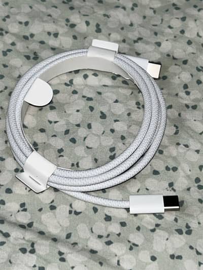 USB-C to USB-C Braided Cable A2795