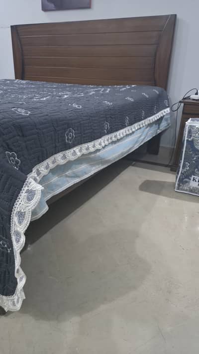 Bed Set with Side Tables