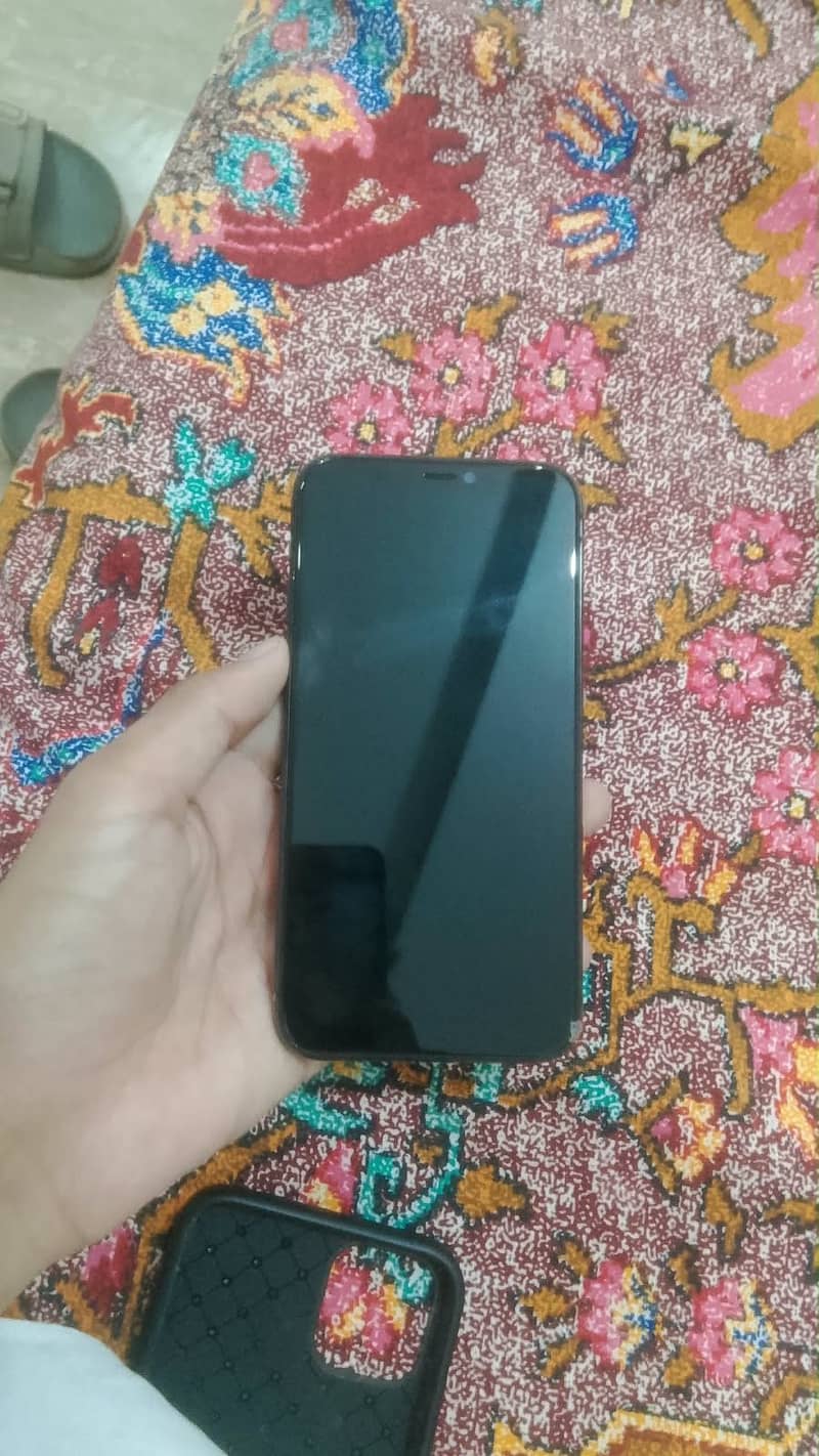 Apple iPhone 11 Pro 0