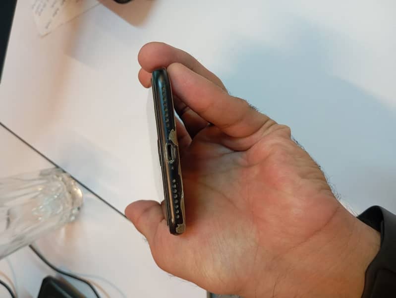 Apple iPhone 7 Plus 4