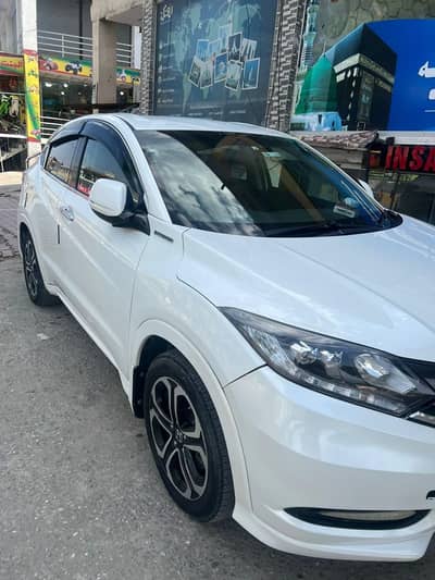Honda Vezel 2016